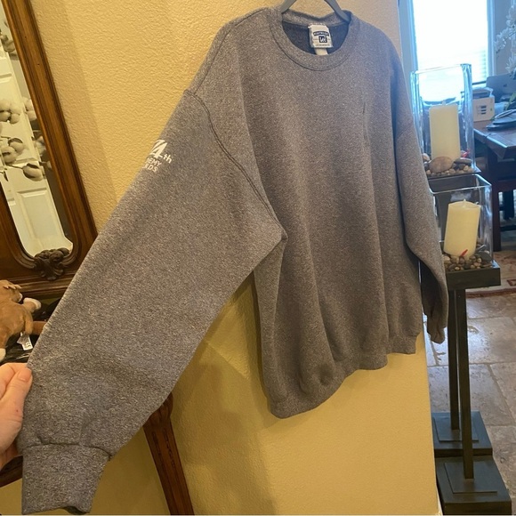 Vintage LEE Gray 74th Academy Awards Embroidery Crewneck Sweatshirt Size XL - Picture 4 of 8